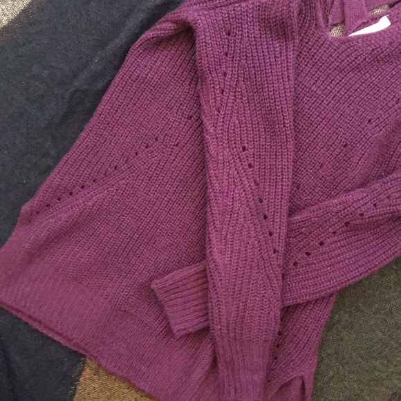 Purple sweater - Picture 2 of 3